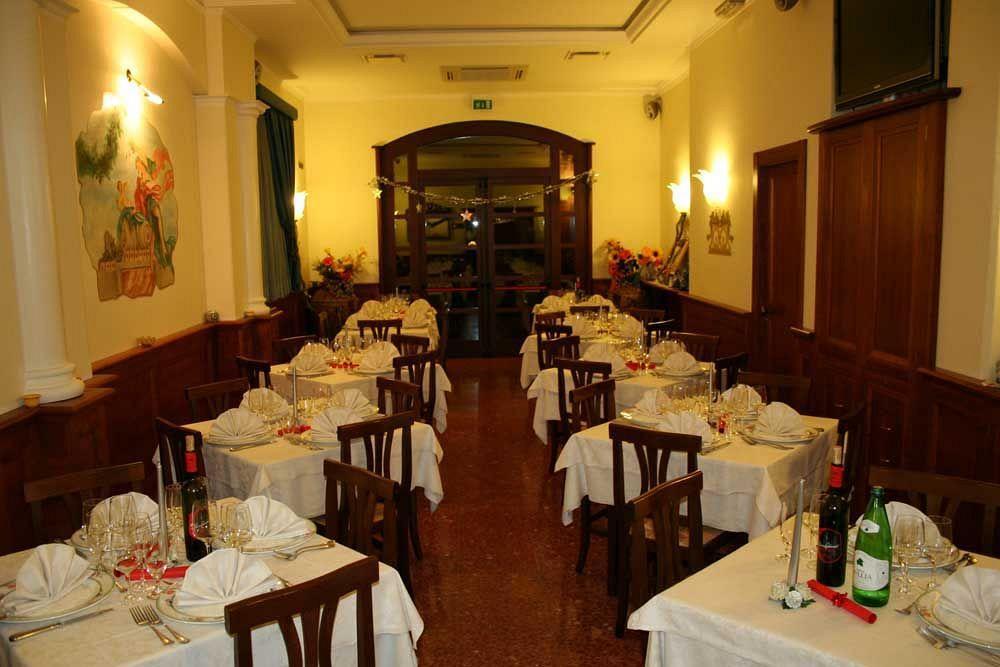 Campiglione Hotel Assis Exterior foto