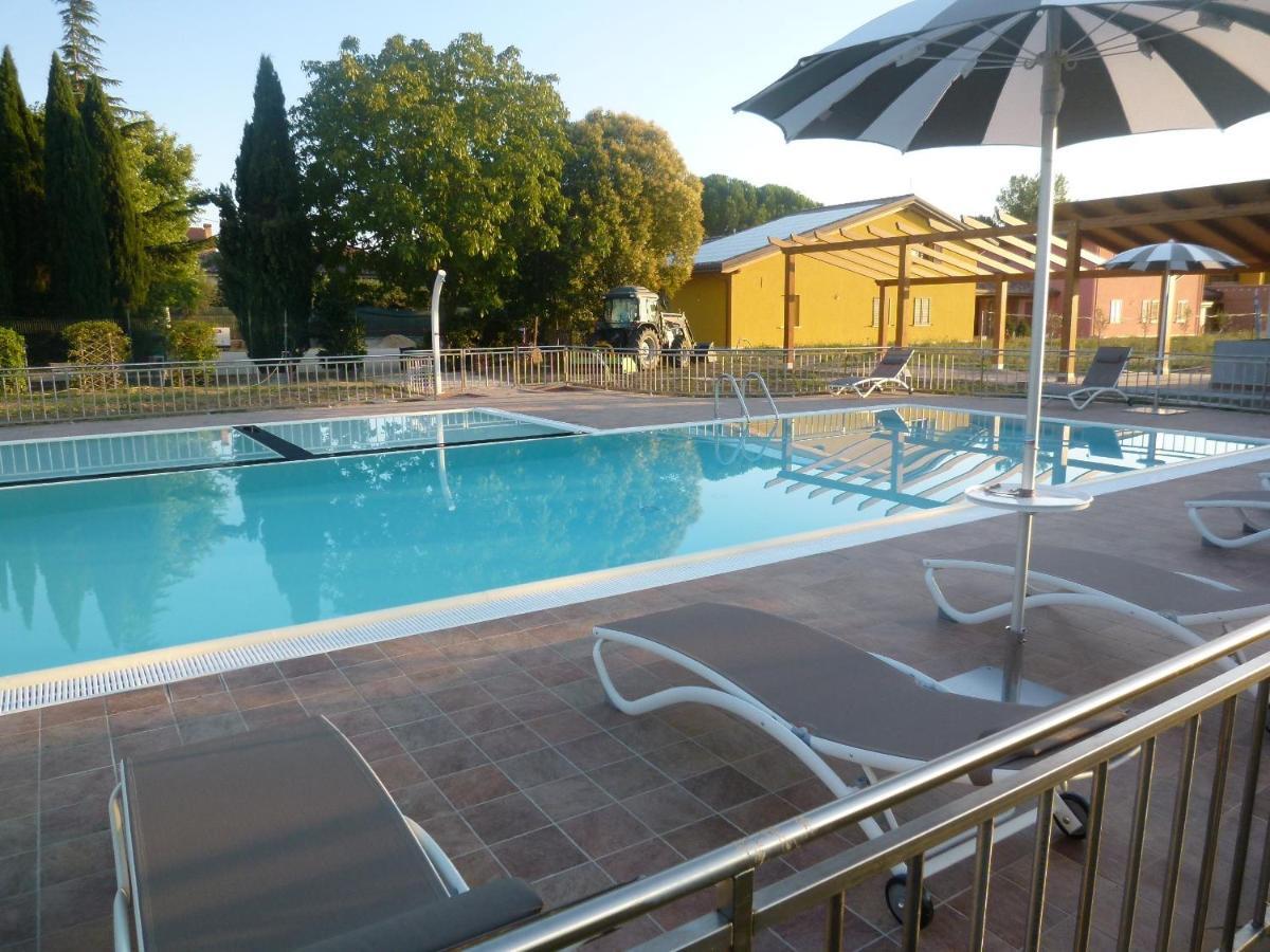 Campiglione Hotel Assis Exterior foto